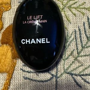 New! CHANEL Le Lift La Creme Main Hand Cream-Smooths ~Evens ~Repleneshes ~1.7oz